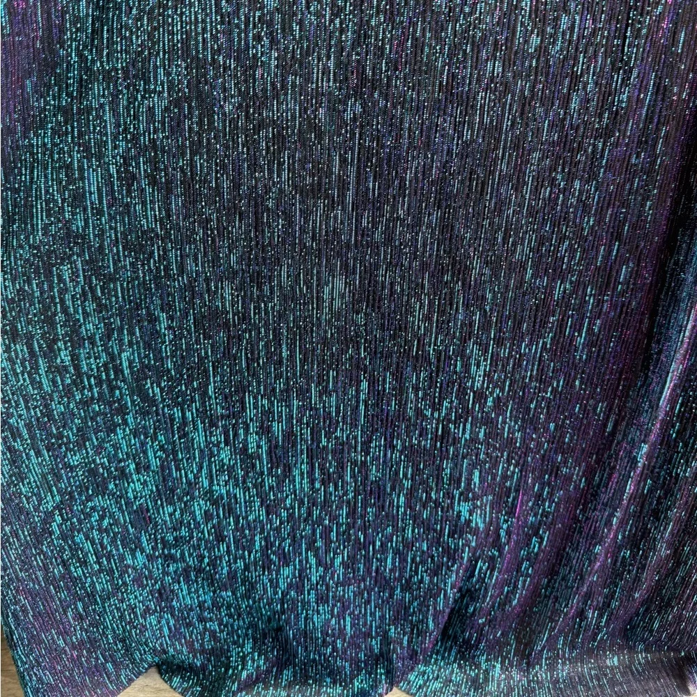NWT R&M Richard’s Shimmering Women's V-Neck Sleeveless Fit & Flare Gown Size 22W - Picture 9 of 15